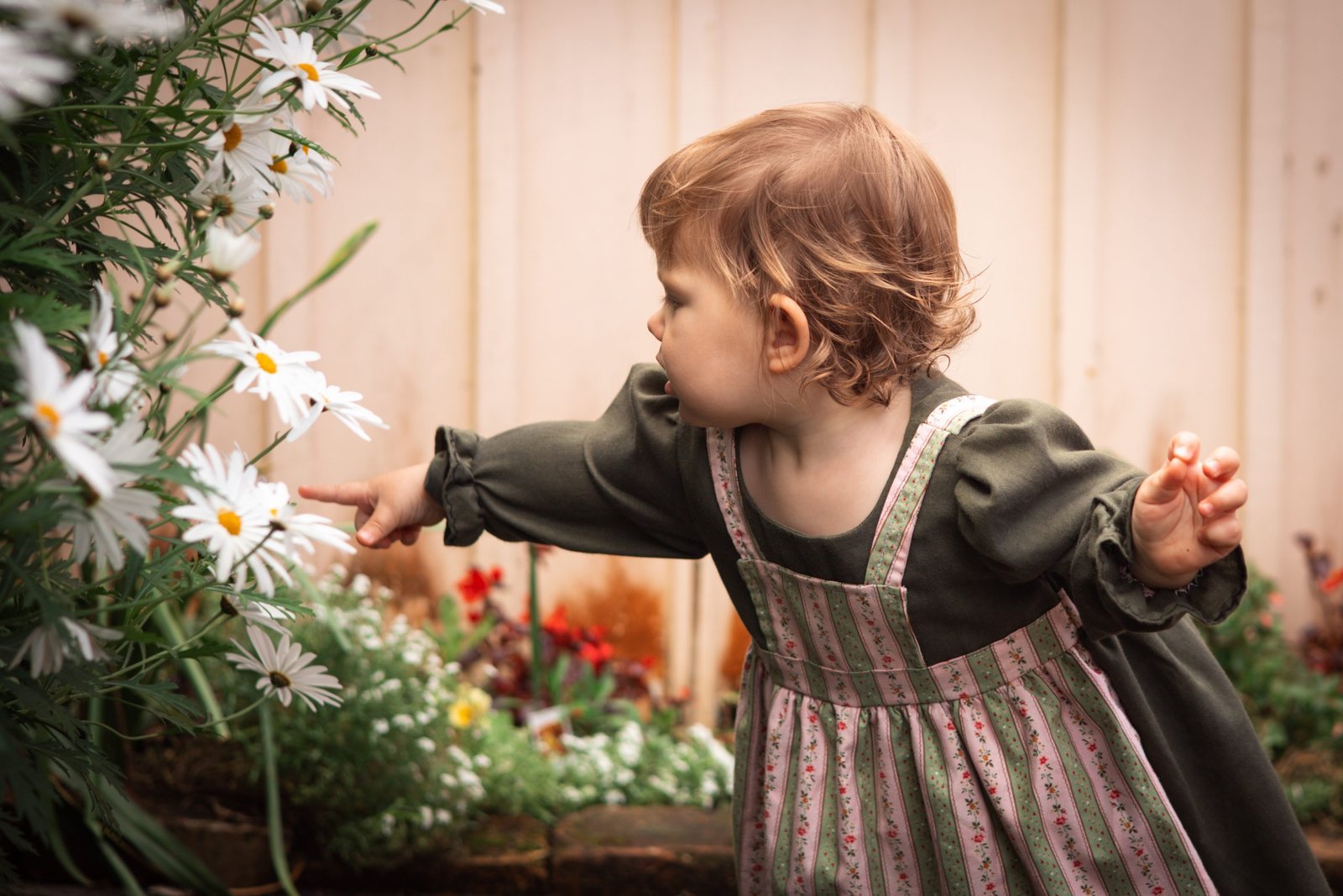 IMMORTALISE YOUR BEST MOMENTS WITH BEAUTIFUL PHOTOS